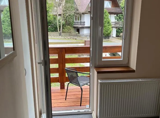 Strumyk Nocleg ze śniadaniem 3*