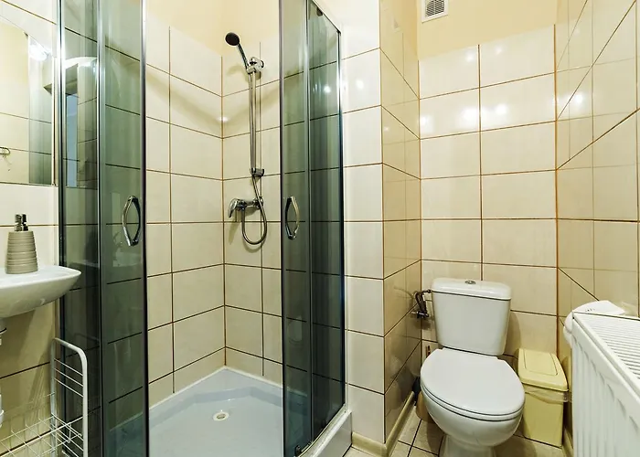 Strumyk Nocleg ze śniadaniem 3*